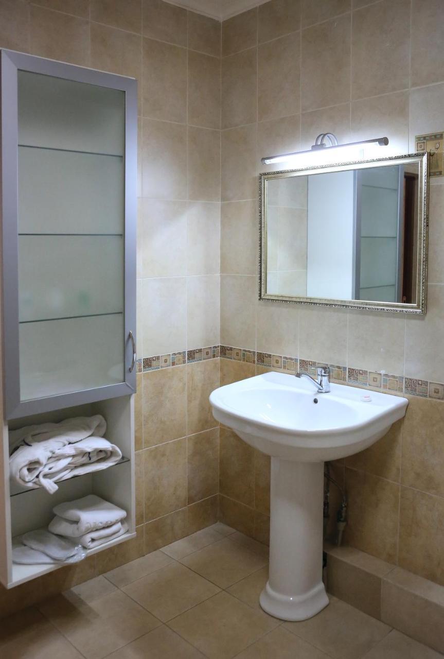 Hotel Экипаж Ałma Ata Zewnętrze zdjęcie