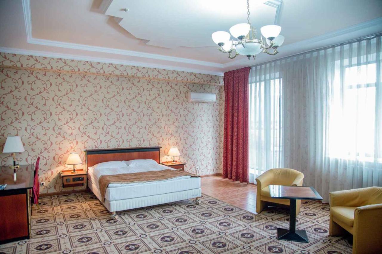Hotel Экипаж Ałma Ata Zewnętrze zdjęcie